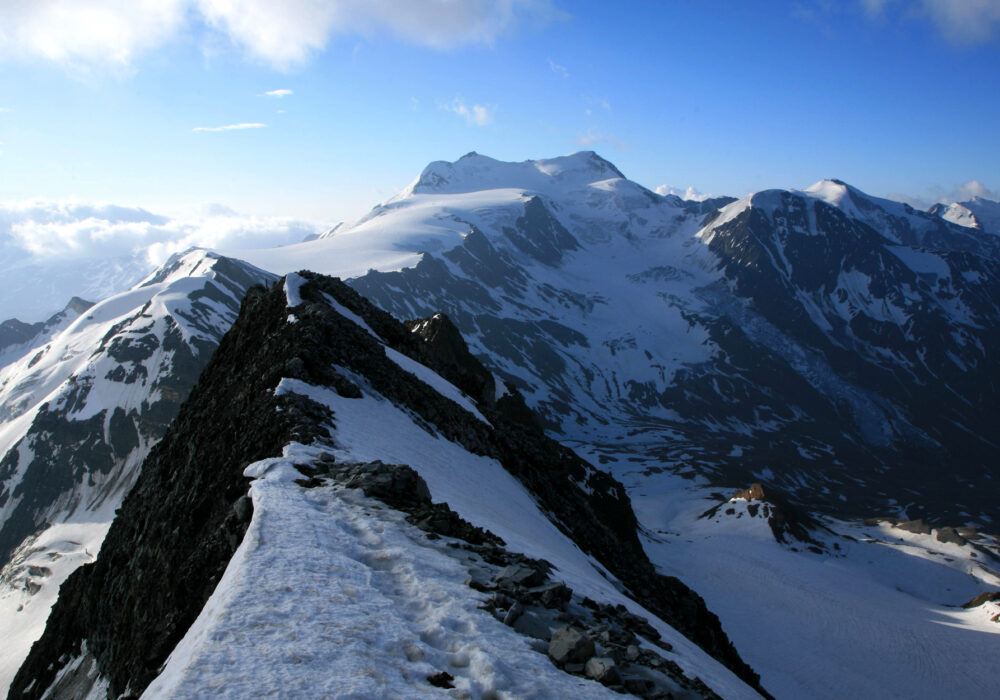 Una splendida arrampicata verso le cime più alte del Trentino (in 24 tappe +1)