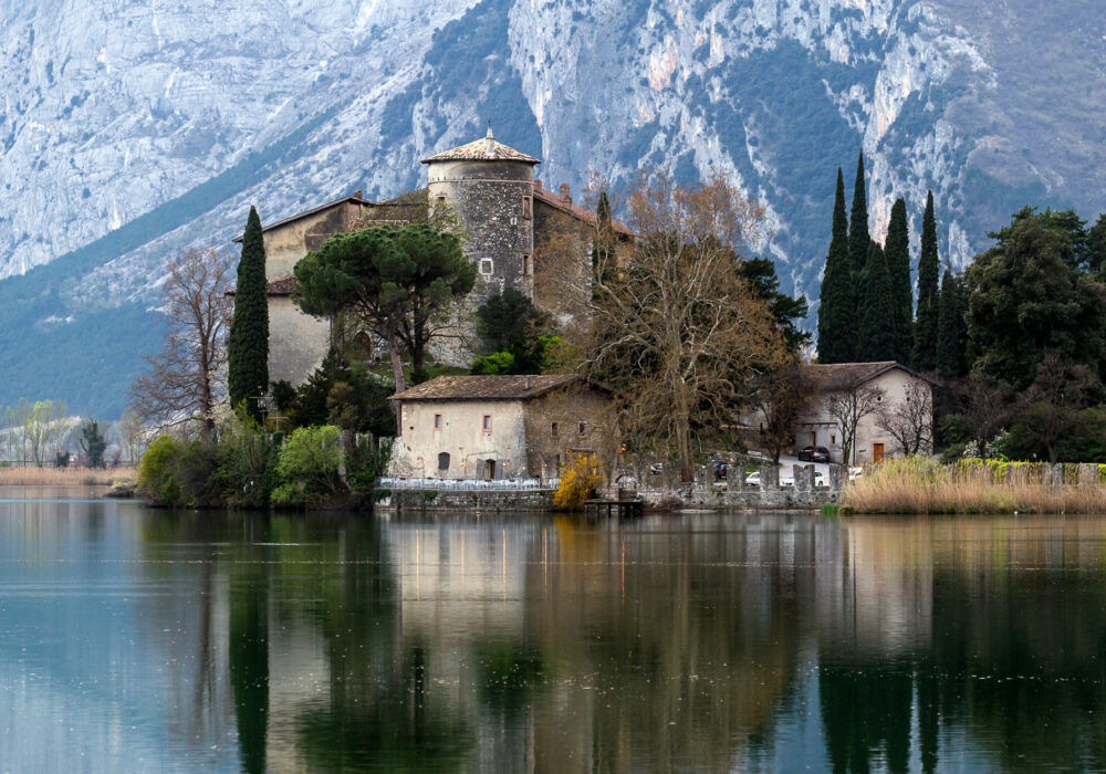 La magia del lago e del castello di Toblino